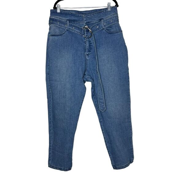 NWT Soncy Plus Size High Rise Belted Jeans 2X - Picture 1 of 10